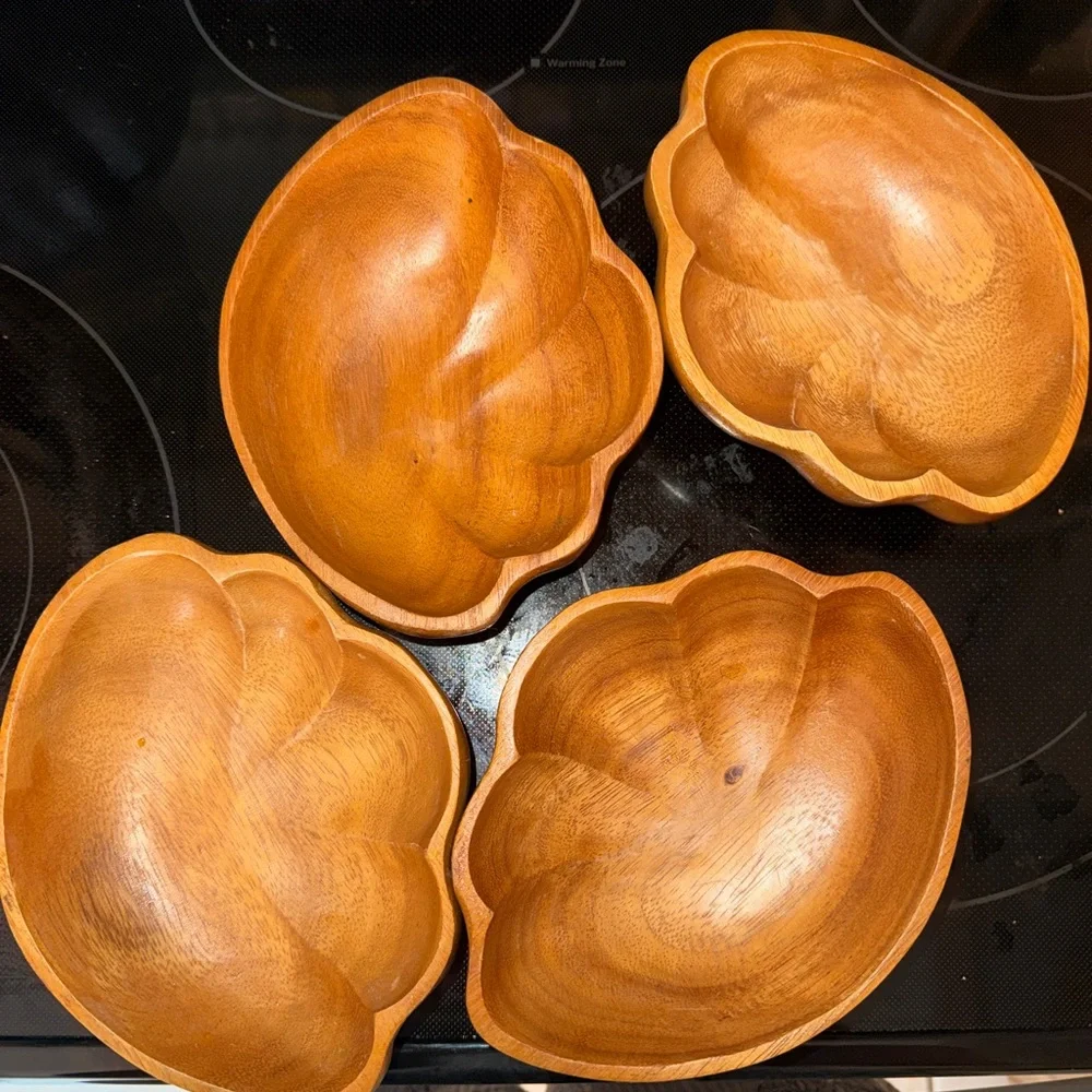 Set of 4 Carved Wooden Bowls - Warm Brown